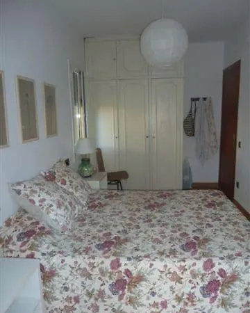 Casa De Pueblo Con Jardin
