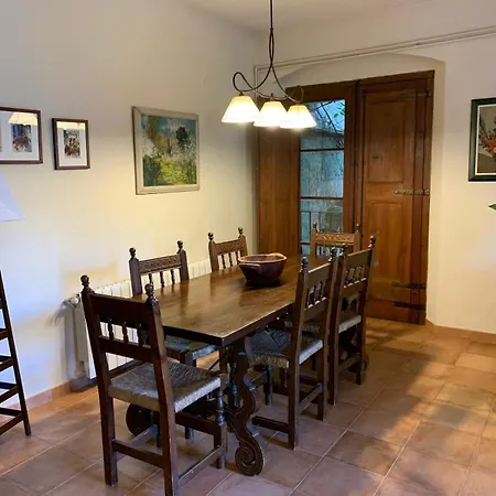 Casa De Pueblo Con Jardin Holiday home Premia De Mar